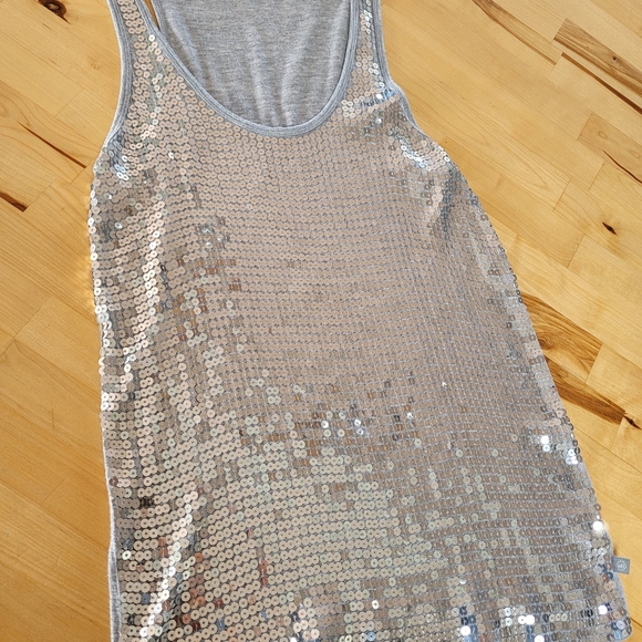 Sequin Party Top - Picture 2 of 7